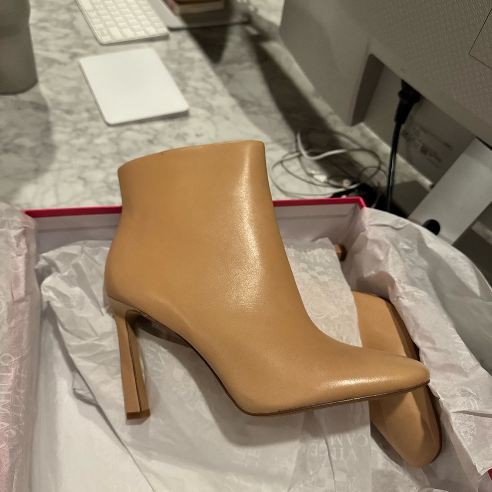 Vince Camuto Tan Heeled Boots